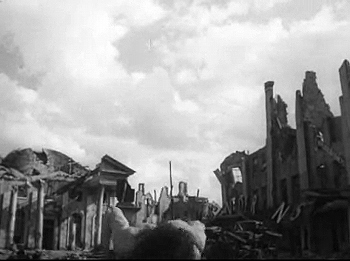 『来るべき世界』 1936、約25分：夢遊病者の末路