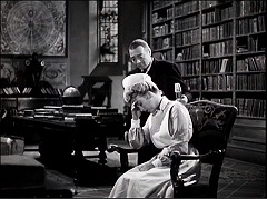 『五本指の野獣』 1946　約11分：書斎ないし図書室