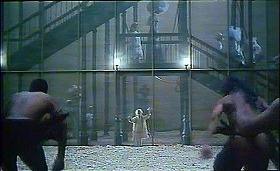 『魂のジュリエッタ』 1965　約47分：サーカス＋二つの階段