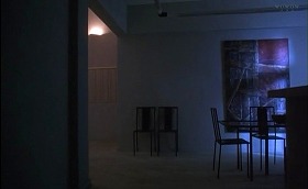 『ヘルレイザー２』 1988　約24分：チャナード院長邸の居間(?)、奥の壁に絵