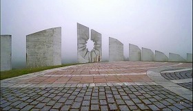 『すべて、至るところにある』 2024　約28分：ジェイ　カディニャチャ記念公園